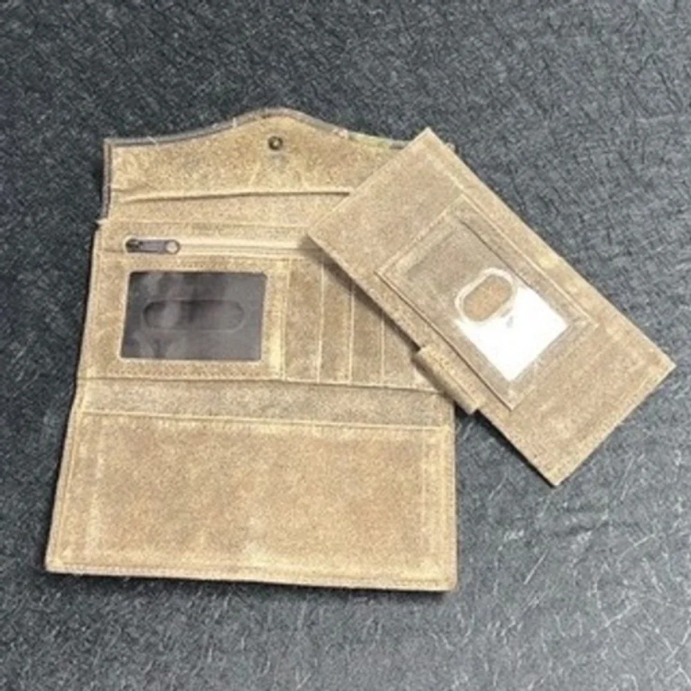 Nocona‎ Mossy Oak Camo Wallet Ladies Brown Western Cross Studded